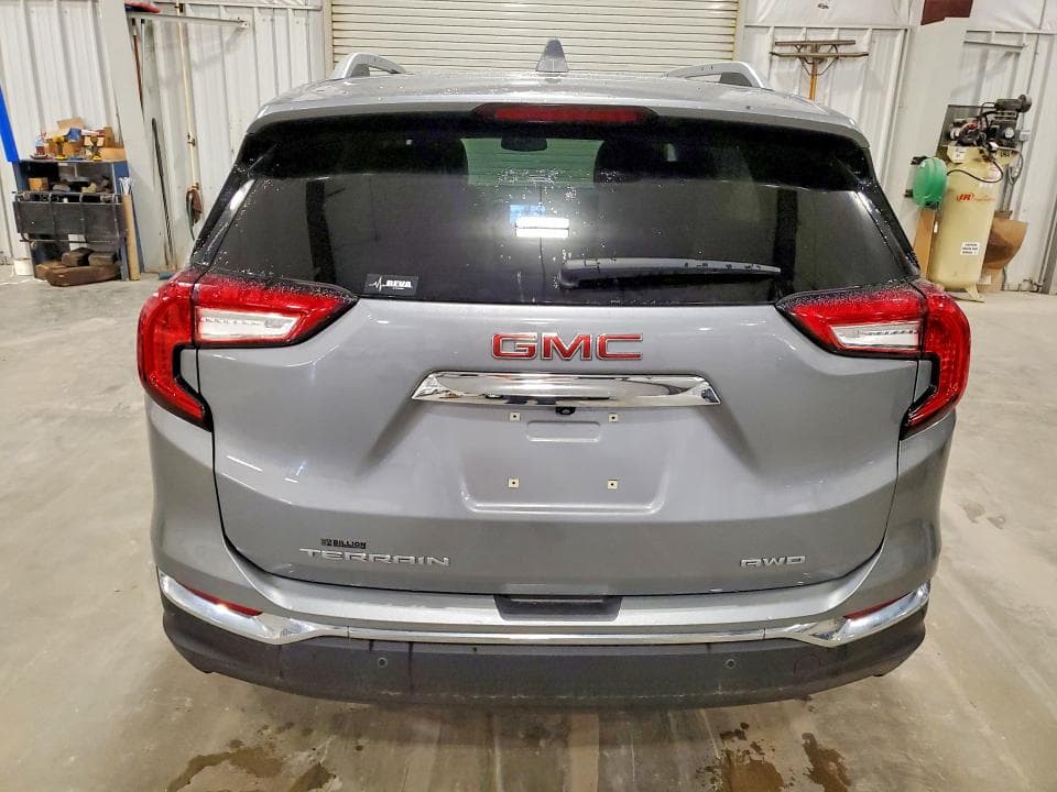 2023 GMC TERRAIN SLT 6