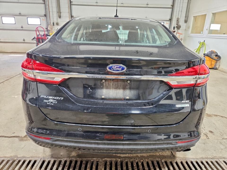 2017 FORD FUSION SE 6