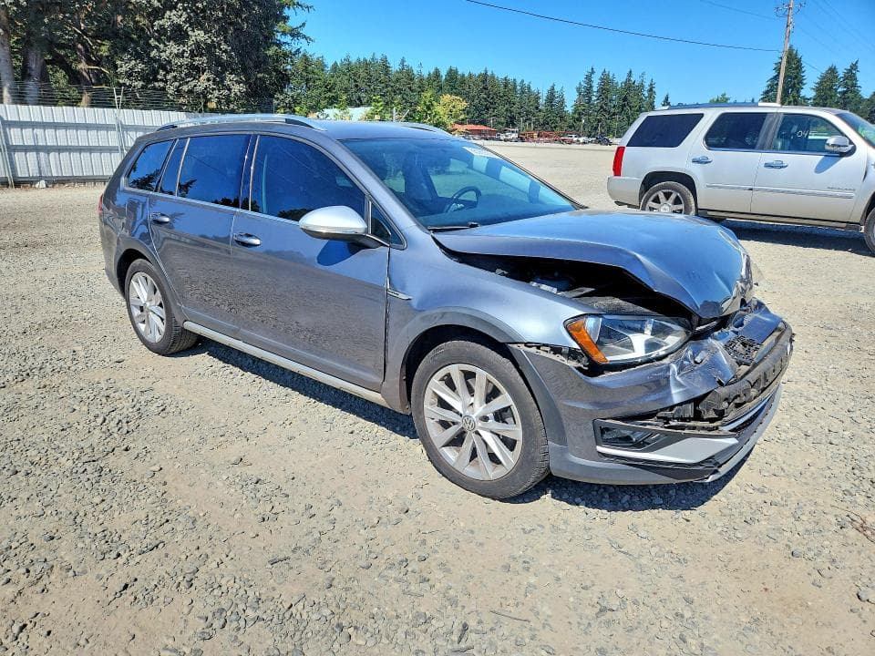 2017 VOLKSWAGEN GOLF ALLTRACK S 4