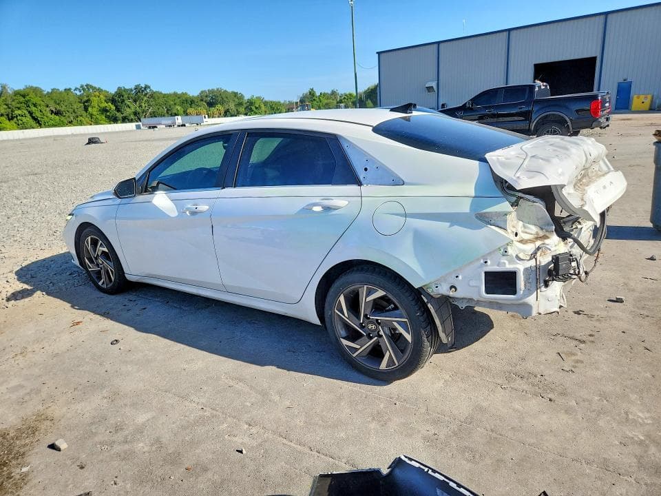 2024 HYUNDAI ELANTRA SEL 2
