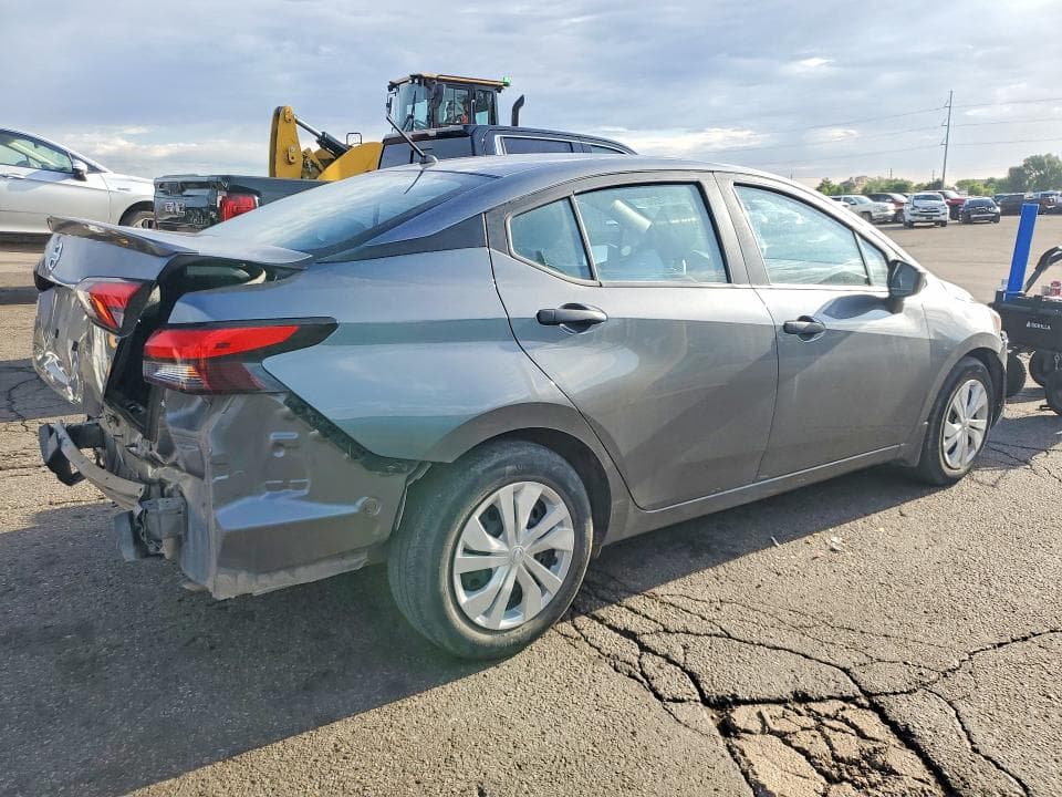 2022 NISSAN VERSA S 3