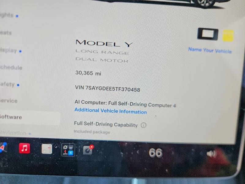 2026 TESLA MODEL Y 9