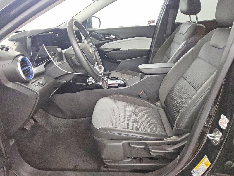 2025 CHEVROLET TRAX 1LT 7