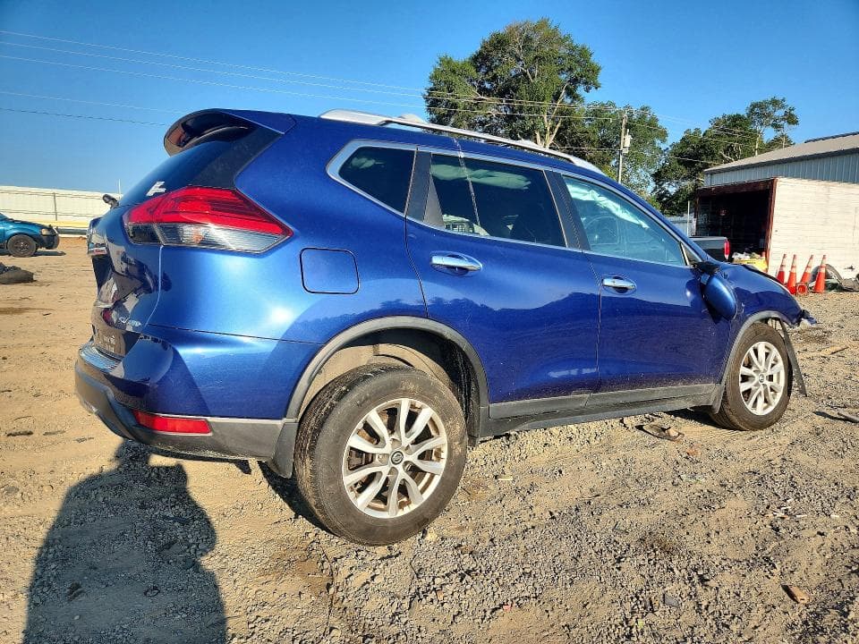 2017 NISSAN ROGUE SV 3