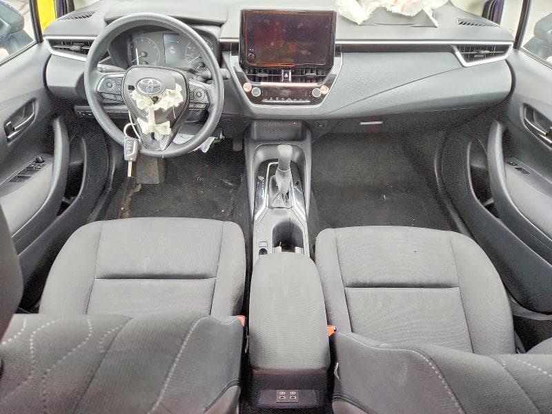 2025 TOYOTA COROLLA LE 8