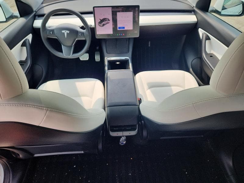 2021 TESLA MODEL Y 8