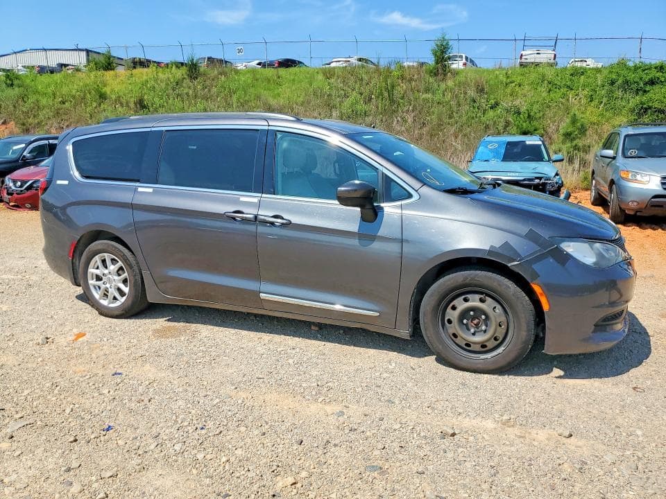 2021 CHRYSLER VOYAGER LXI 4