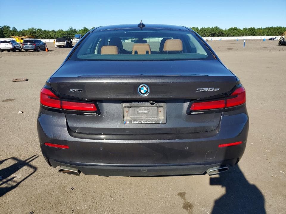 2022 BMW 530XE 6