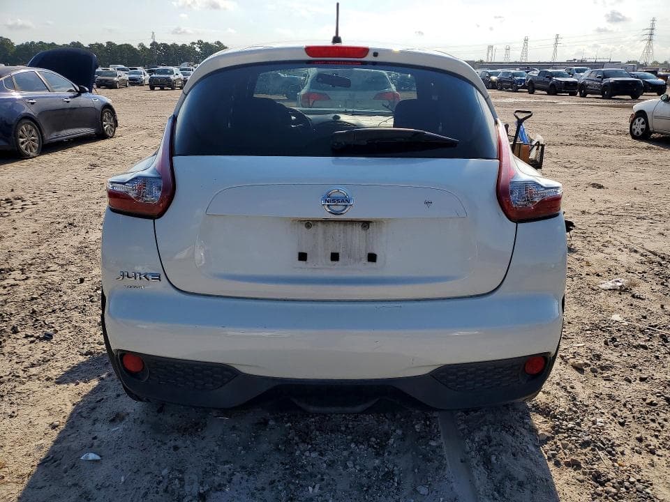 2017 NISSAN JUKE S 6