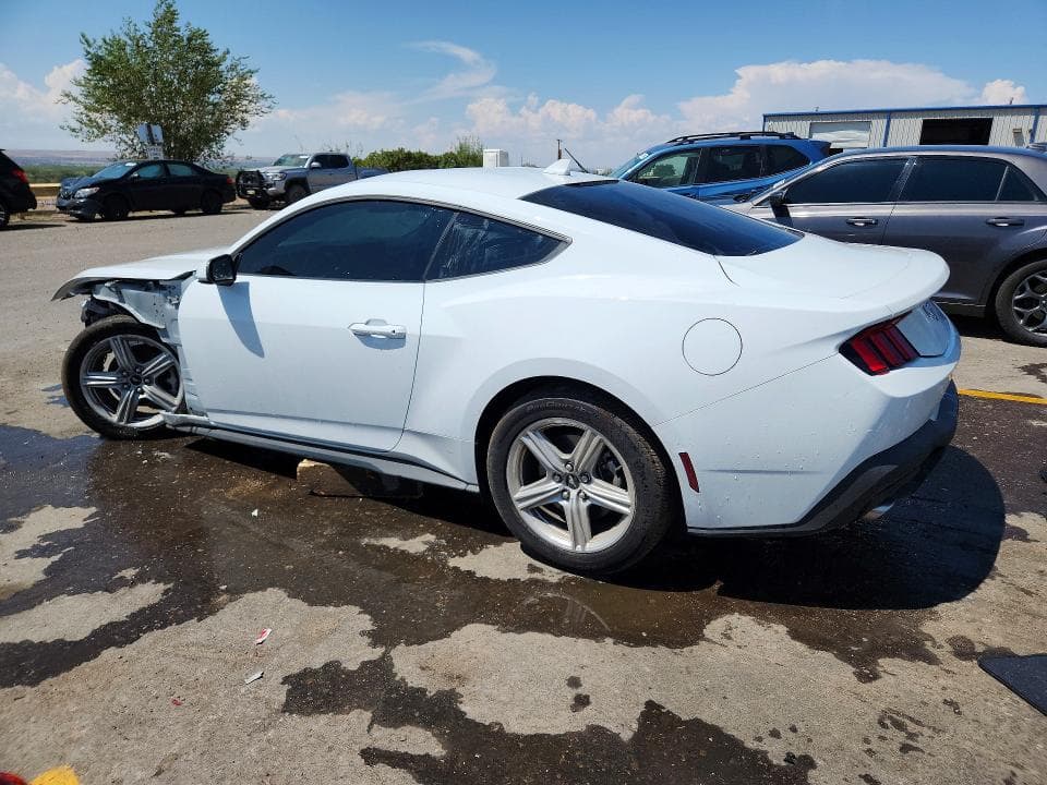 2026 FORD MUSTANG 2