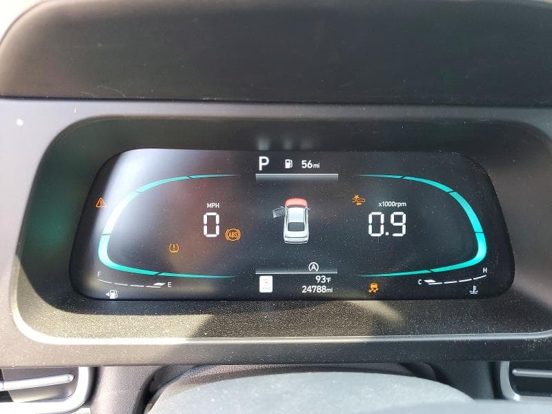 2025 HYUNDAI ELANTRA SE 9