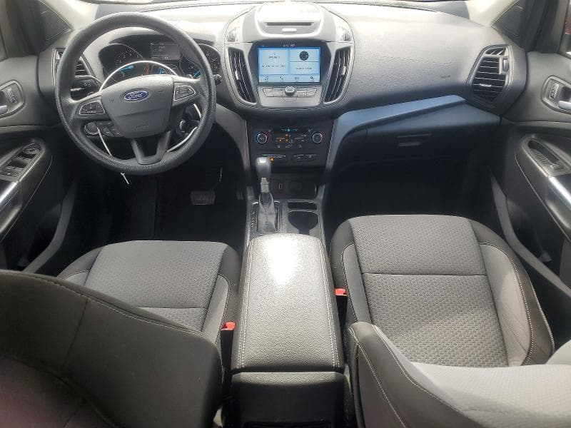 2017 FORD ESCAPE SE 8