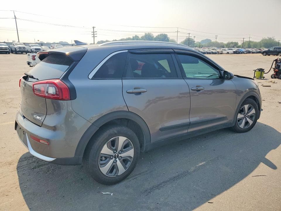 2017 KIA NIRO LX 3