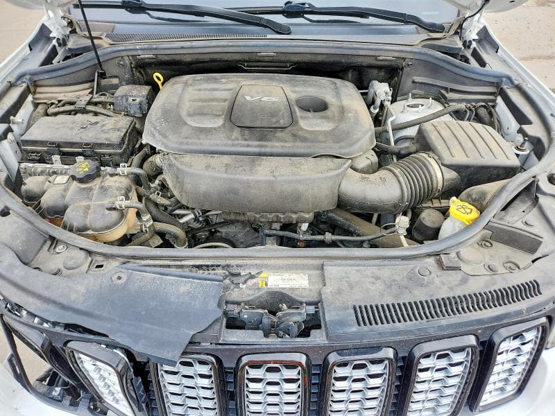 2018 JEEP GRAND CHEROKEE LAREDO 12