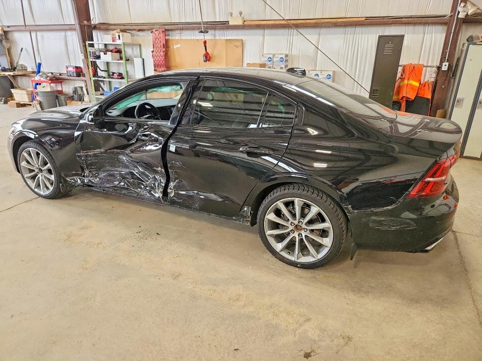 2021 VOLVO S60 T5 MOMENTUM 2