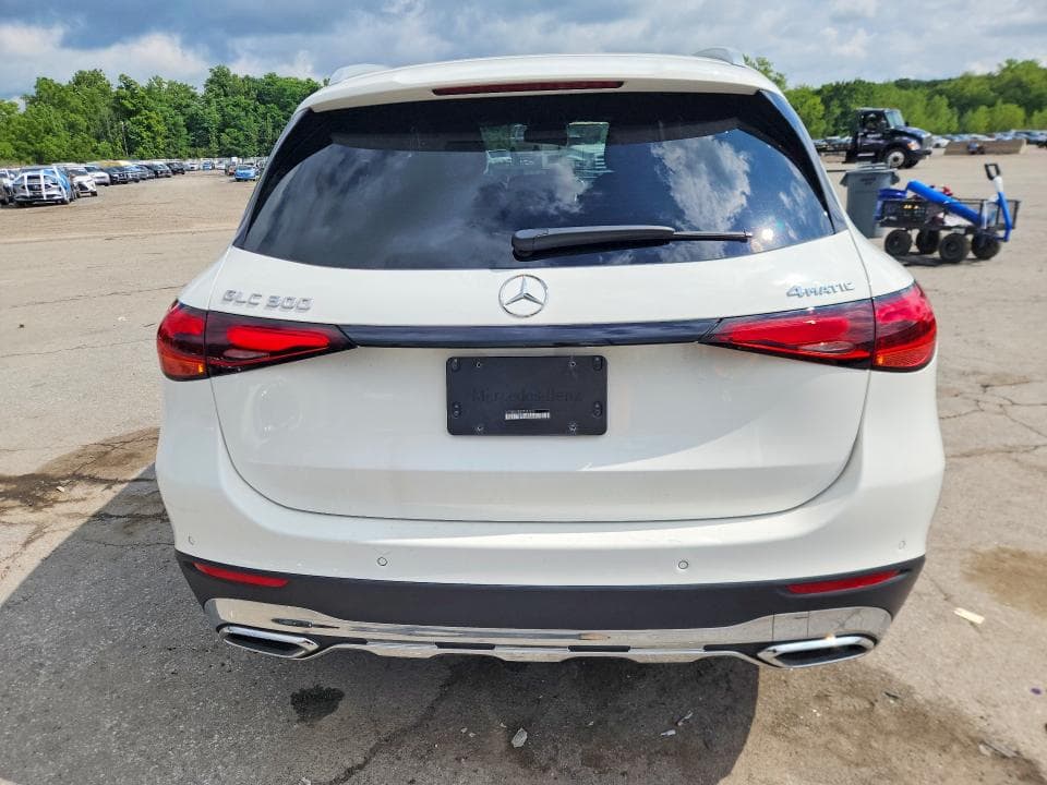 2025 MERCEDES-BENZ GLC 300 4MATIC 6