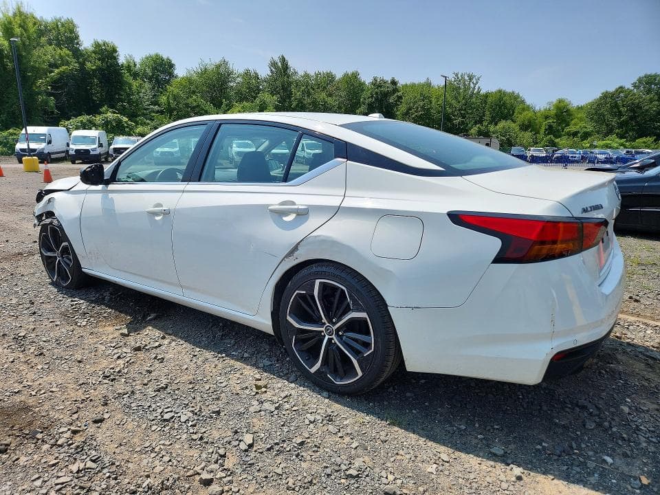 2024 NISSAN ALTIMA SR 2
