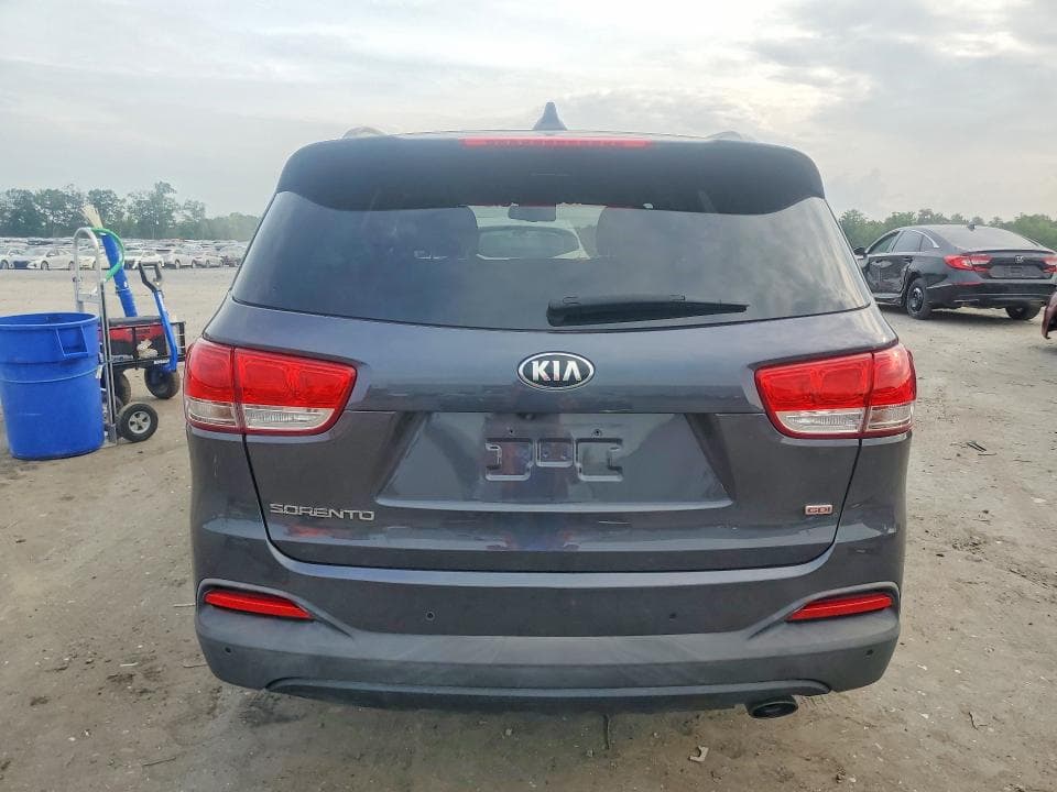 2017 KIA SORENTO LX 6
