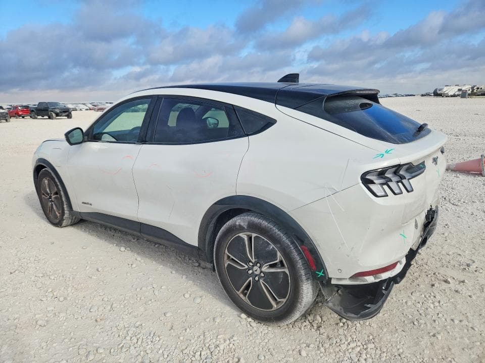 2023 FORD MUSTANG MACH-E PREMIUM 2