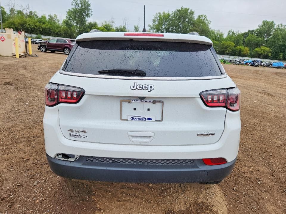 2022 JEEP COMPASS LATITUDE LUX 6