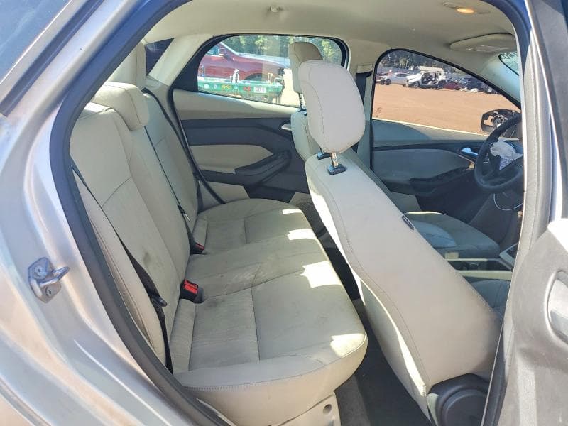 2018 FORD FOCUS SE 10