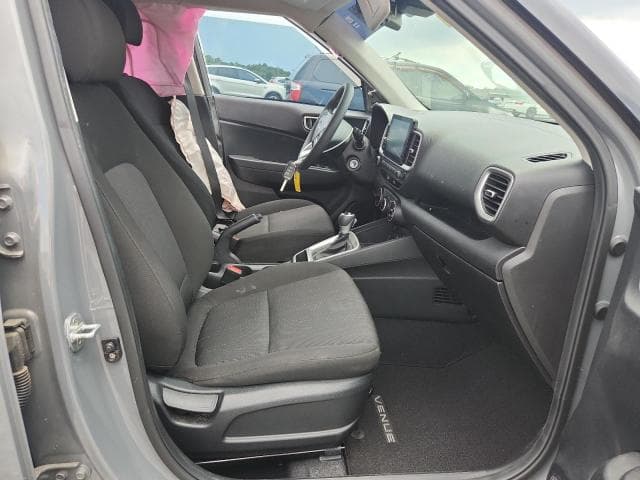 2020 HYUNDAI VENUE SE 7