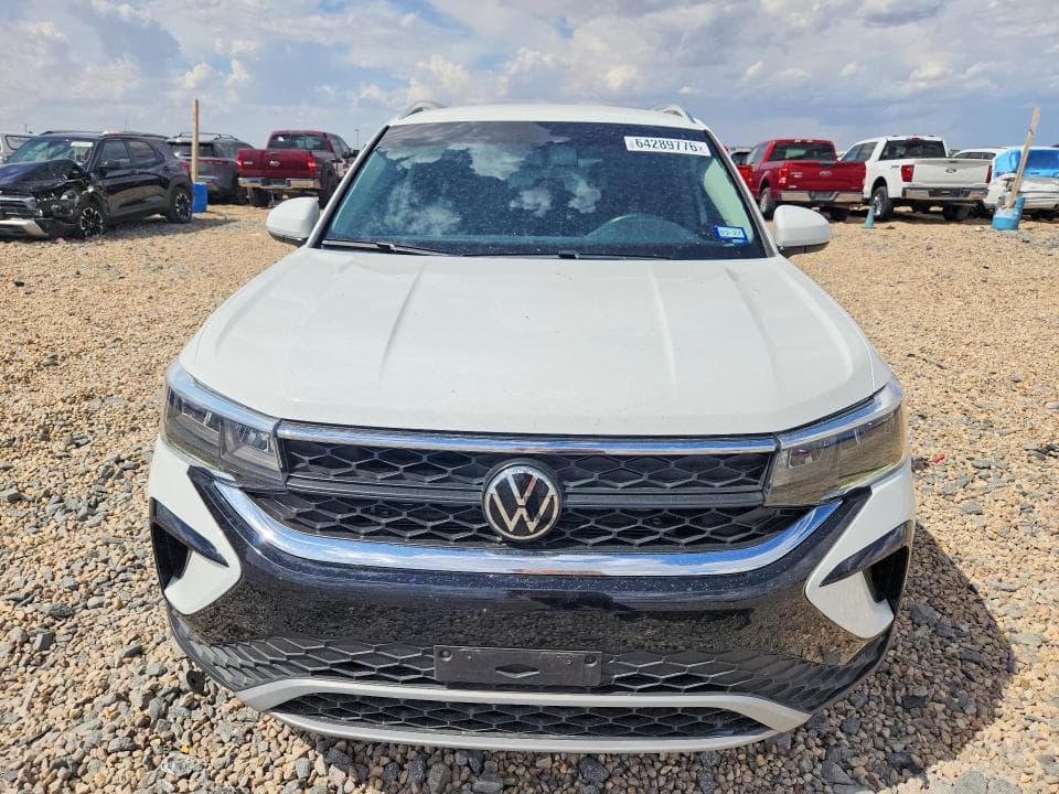 2022 VOLKSWAGEN TAOS SE 5