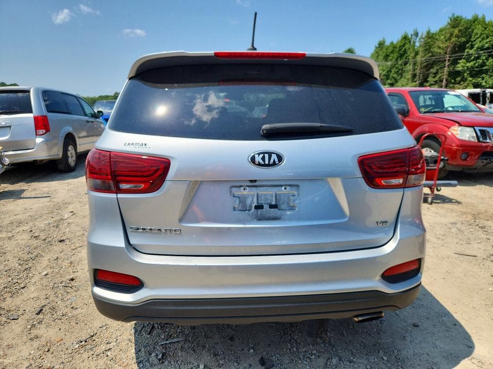 2019 KIA SORENTO 6