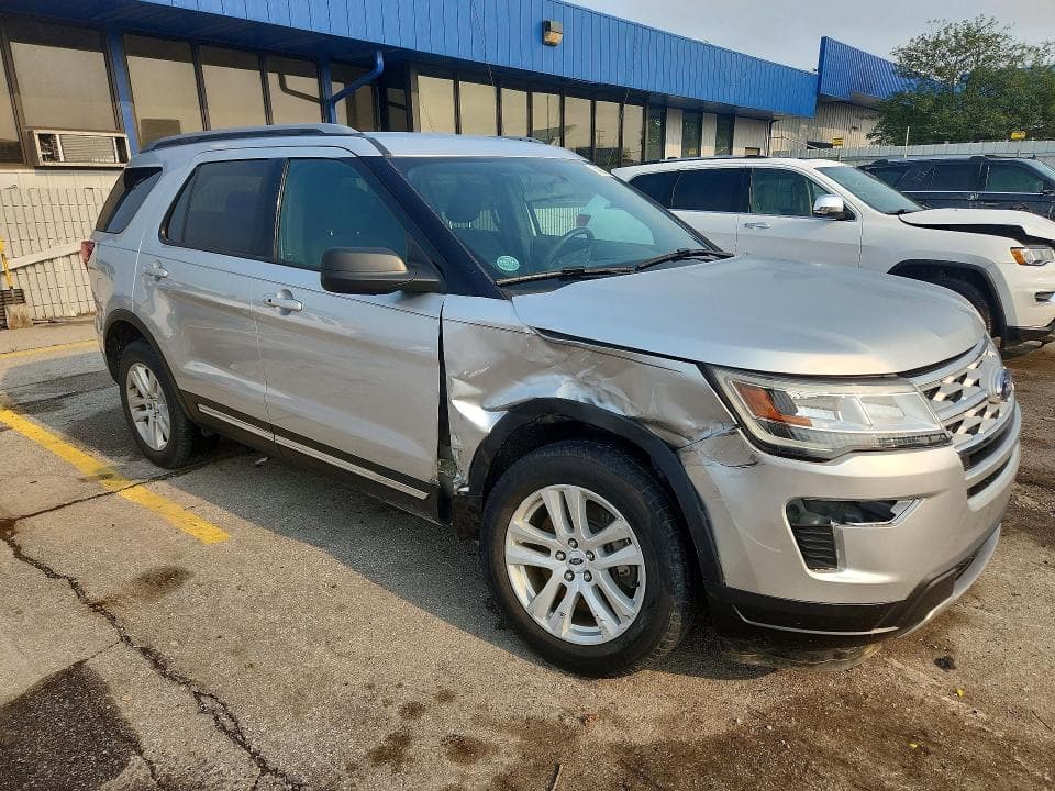 2019 FORD EXPLORER XLT 4