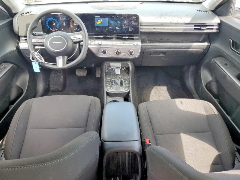 2026 HYUNDAI KONA SE 8