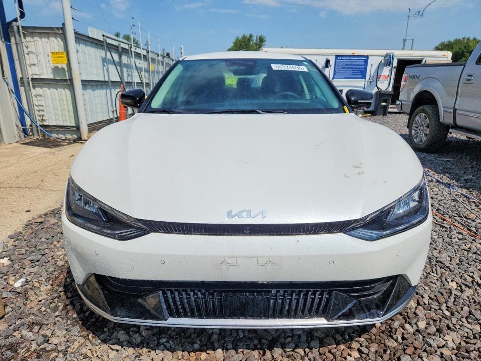 2023 KIA EV6 WIND 5