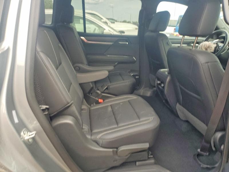 2025 GMC ACADIA ELEVATION 11