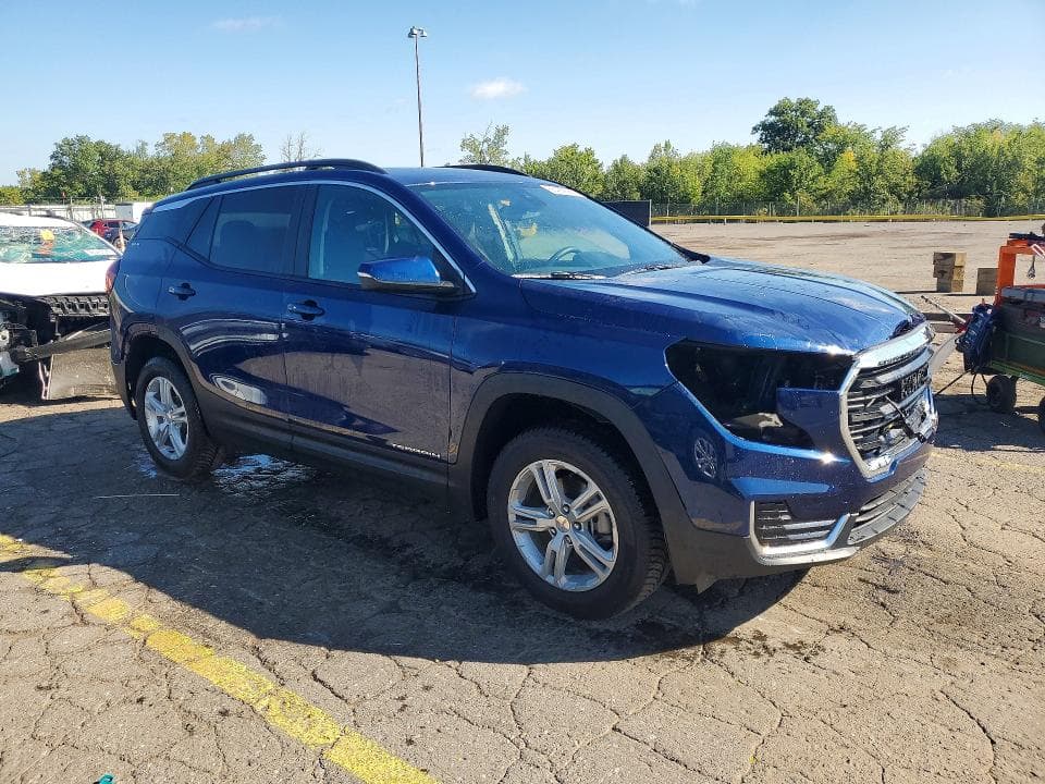 2022 GMC TERRAIN SLE 4