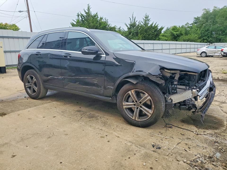 2019 MERCEDES-BENZ GLC 300 4MATIC 4
