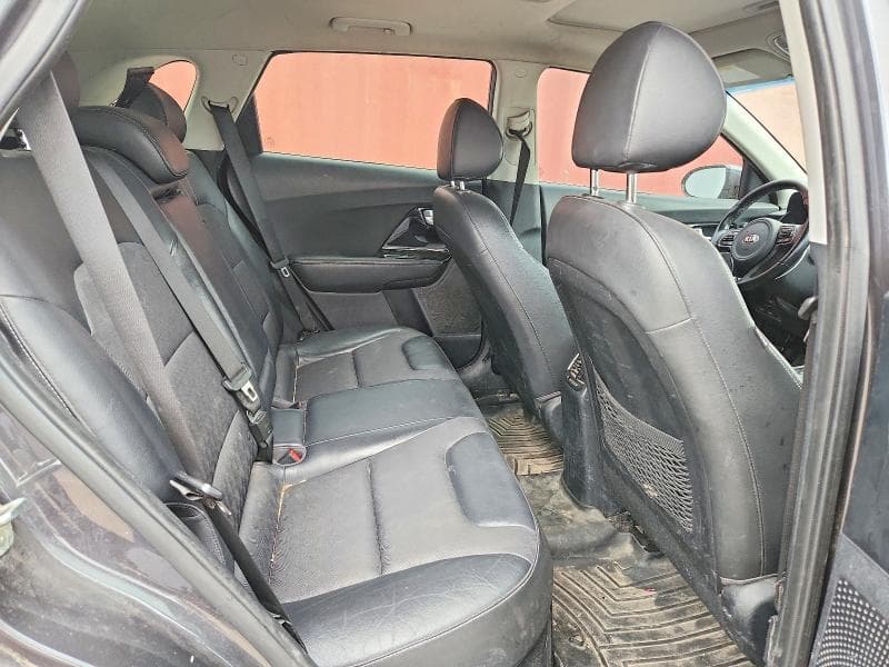 2018 KIA NIRO EX 10