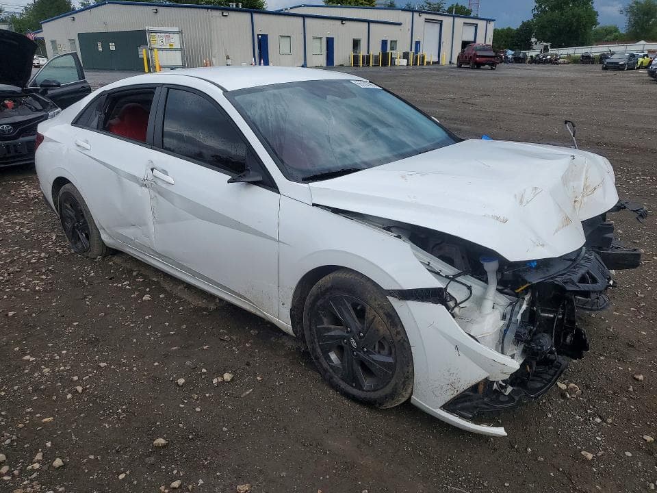 2021 HYUNDAI ELANTRA SEL 4