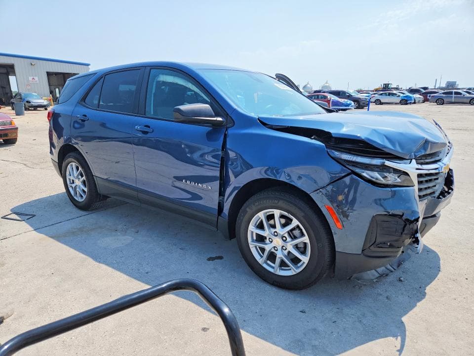 2024 CHEVROLET EQUINOX LS 4