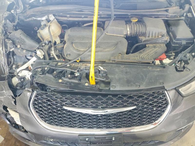 2021 CHRYSLER PACIFICA TOURING L 12