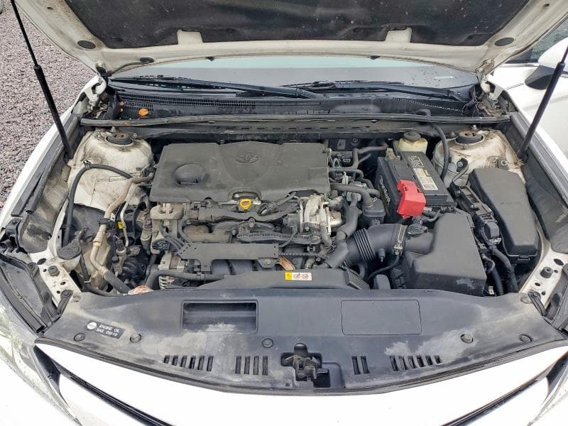 2018 TOYOTA CAMRY LE 11