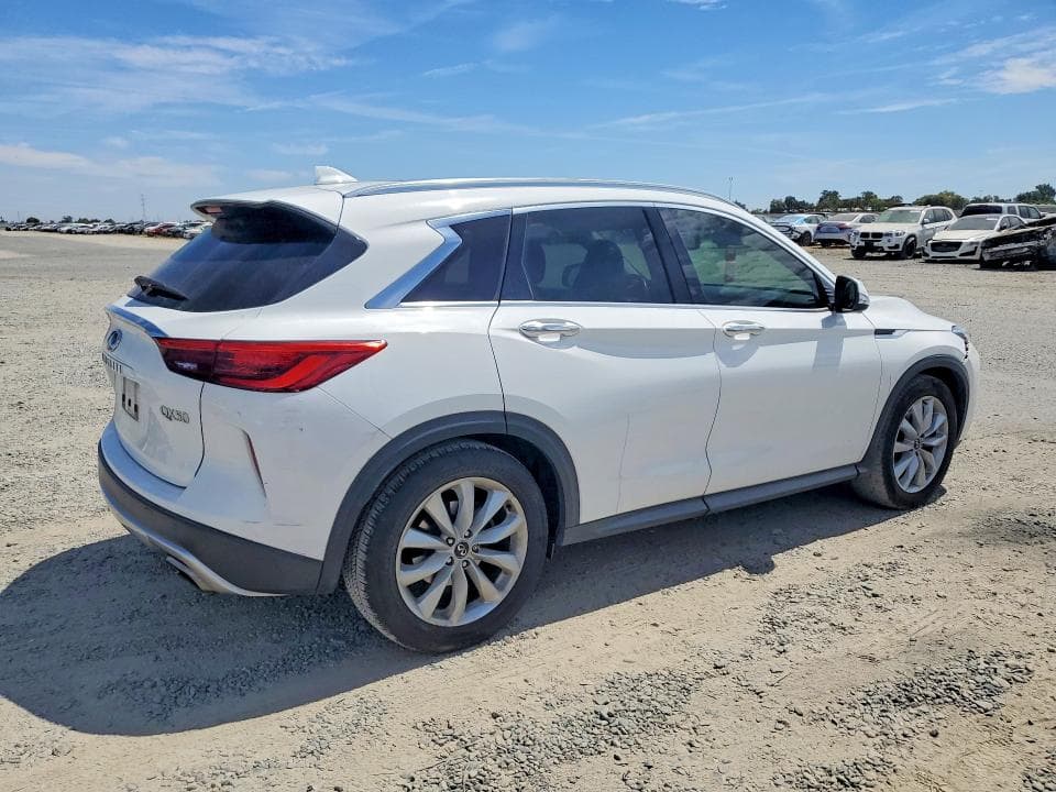 2019 INFINITI QX50 ESSENTIAL 3