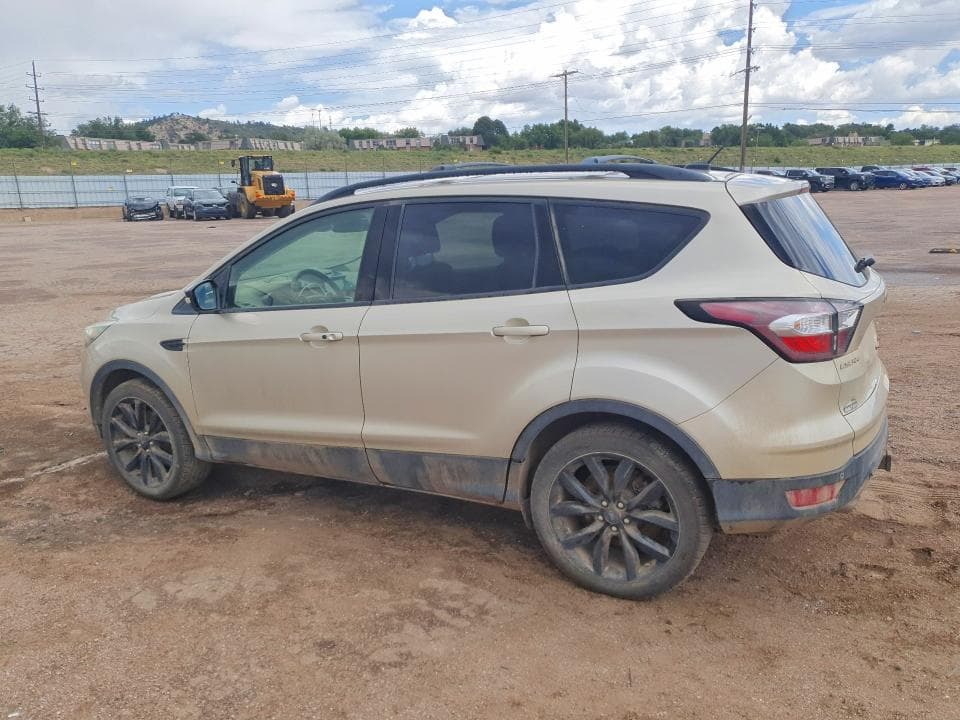 2017 FORD ESCAPE TITANIUM 2