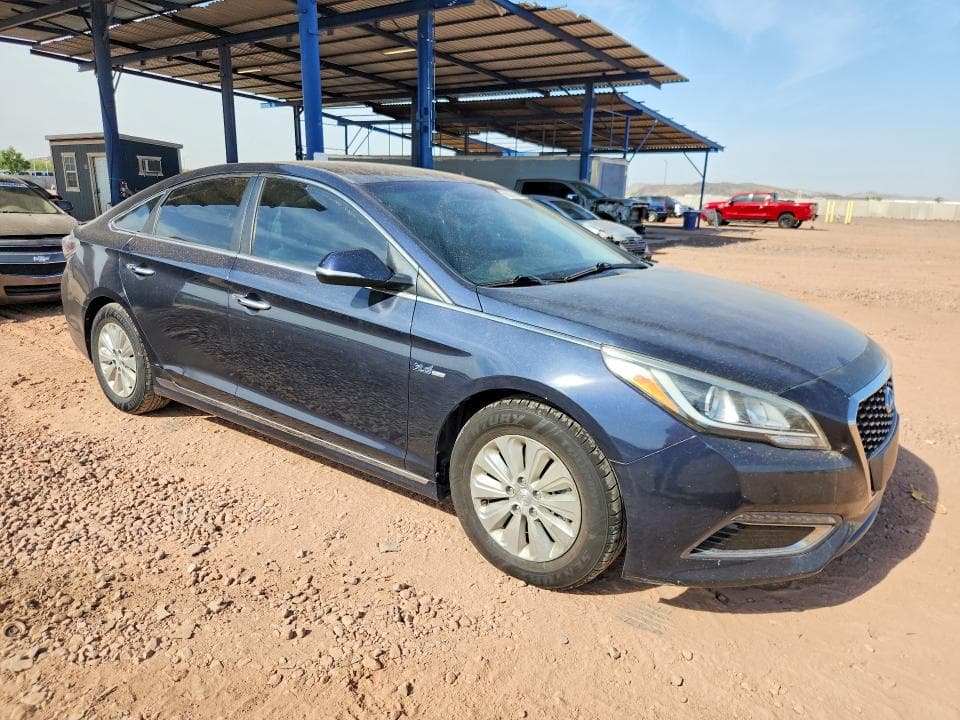 2017 HYUNDAI SONATA HYBRID SE 4