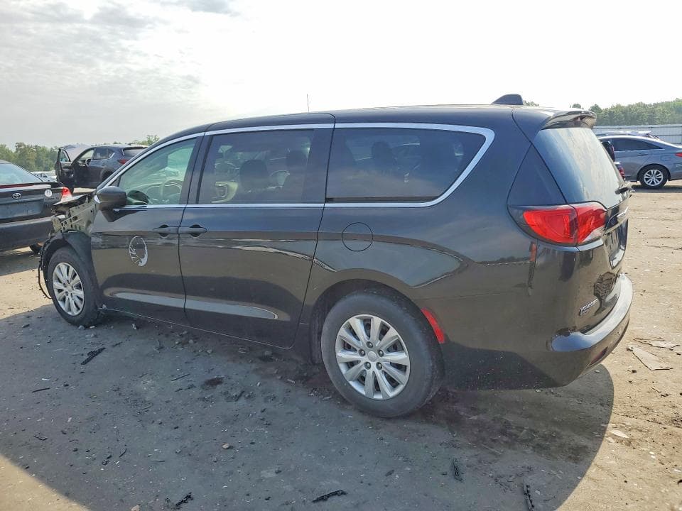 2020 CHRYSLER VOYAGER L 2