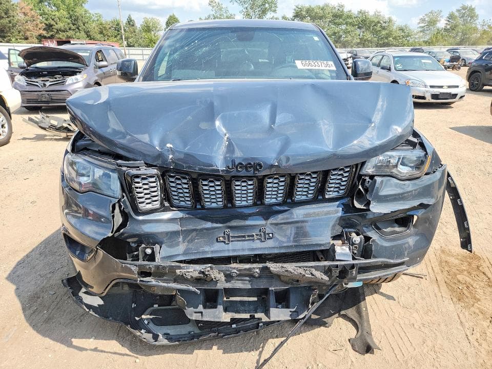 2017 JEEP GRAND CHEROKEE LAREDO 5