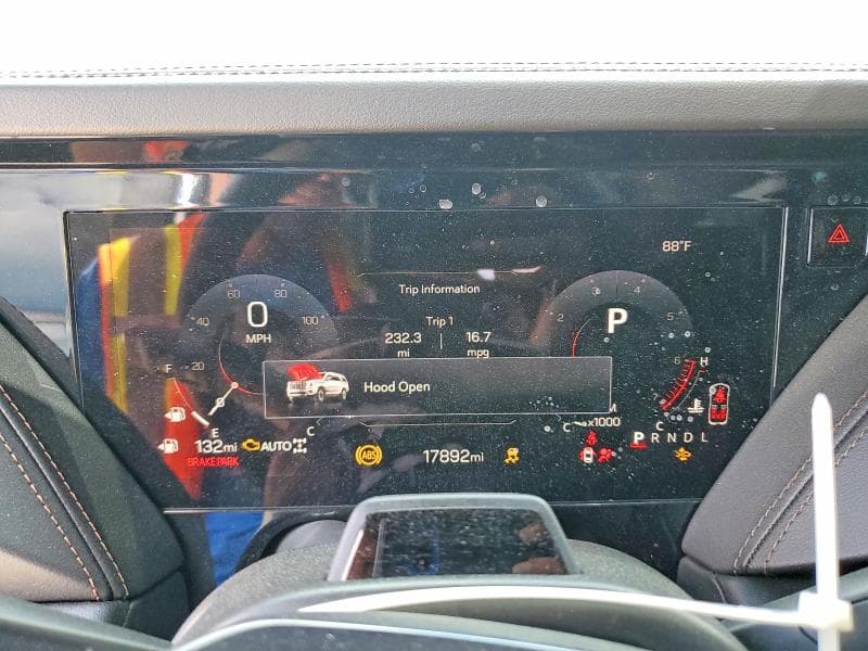 2025 GMC YUKON AT4 9