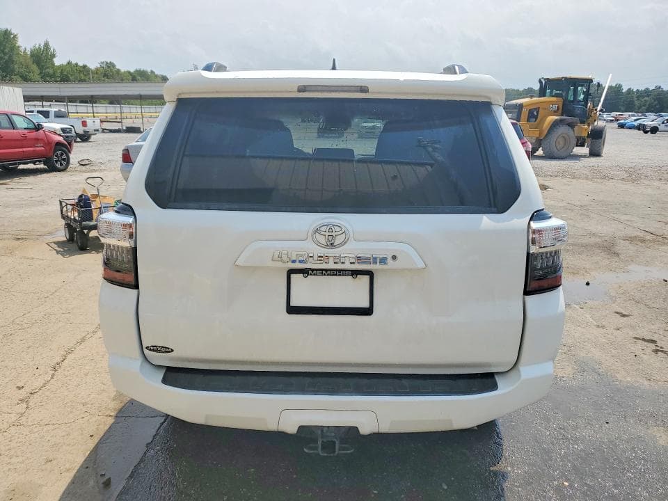 2021 TOYOTA 4RUNNER SR5 6