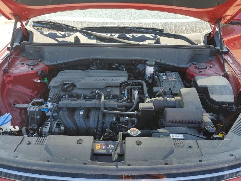2025 HYUNDAI KONA SE 12