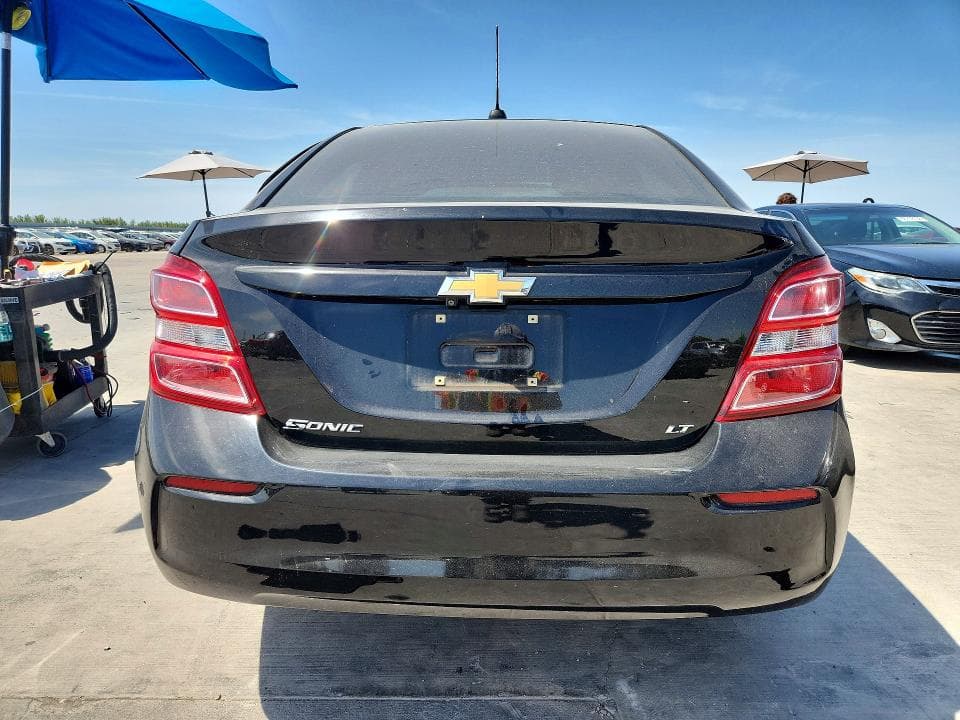 2020 CHEVROLET SONIC LT 6