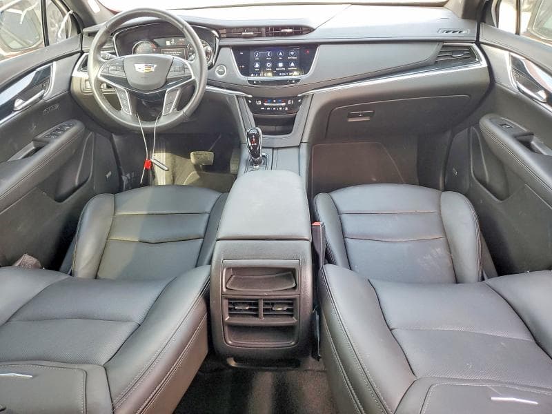 2025 CADILLAC XT5 PREMIUM LUXURY 8