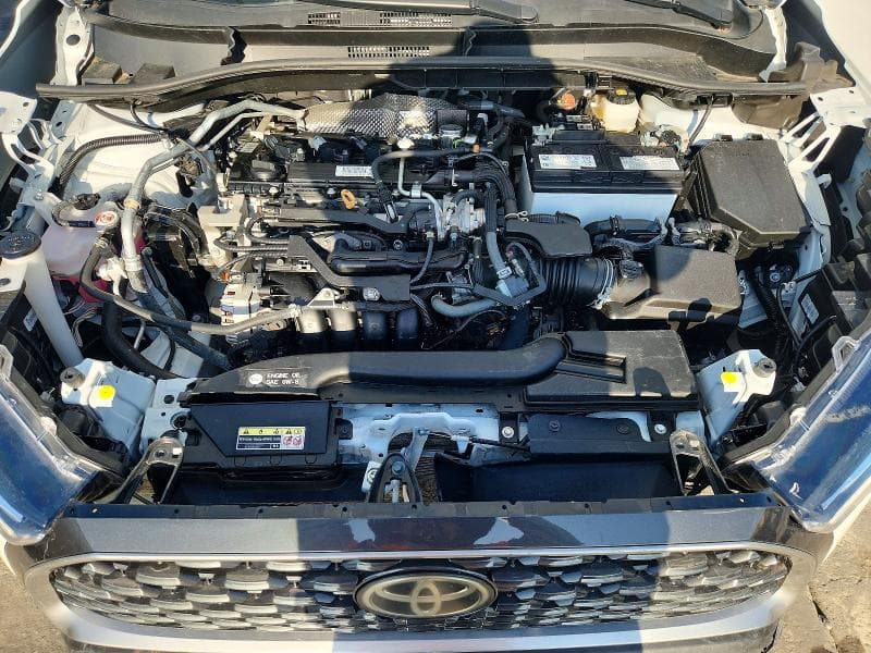 2024 TOYOTA COROLLA CROSS L 12